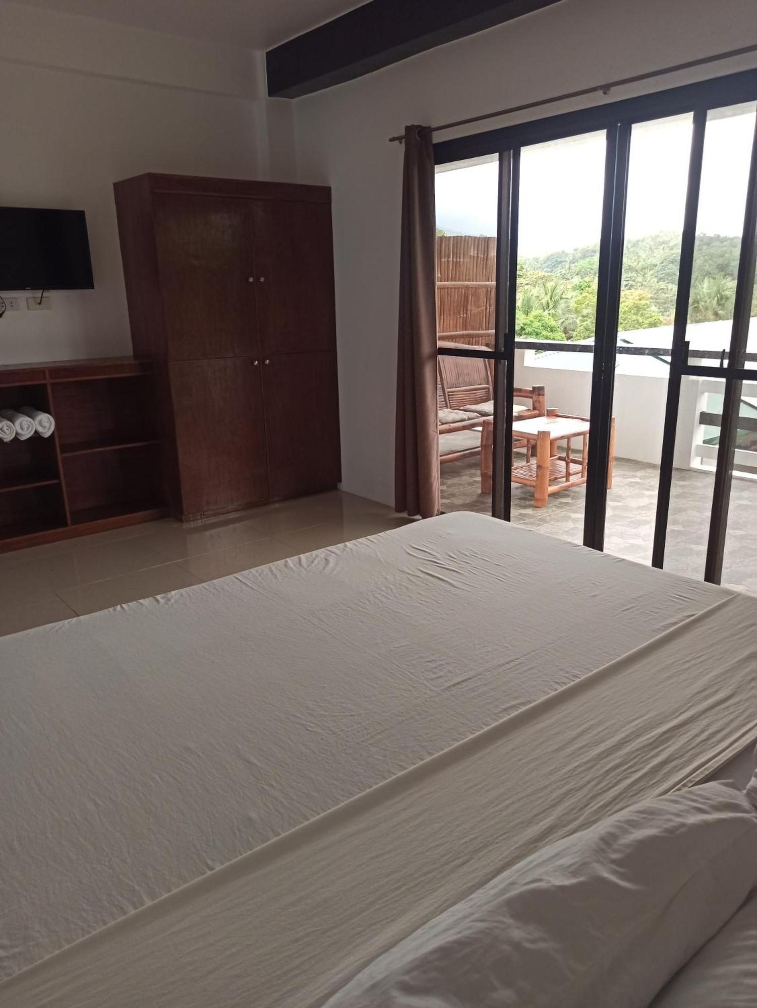 Jalyn'S Resort Sabang Puerto Galera Kamer foto